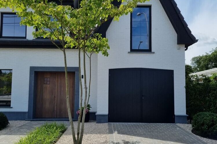 Groenoplossingen_oprit_in_platines_met_castlegrind